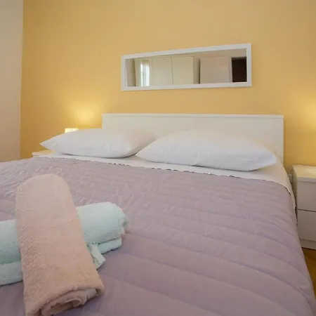 Josko Apartman * Podgora