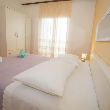 Josko Apartman Apartment Podgora