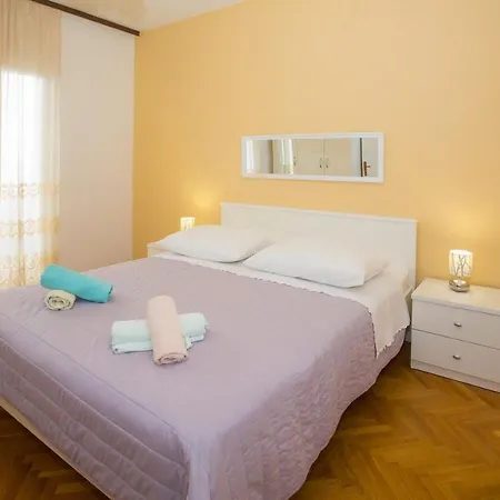 Josko Apartman * Podgora